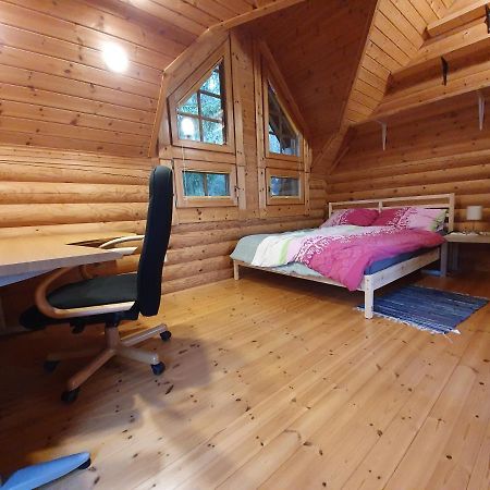 Cosy Spacious Wooden Chalet Na Hrib Stiska Vas Exterior foto