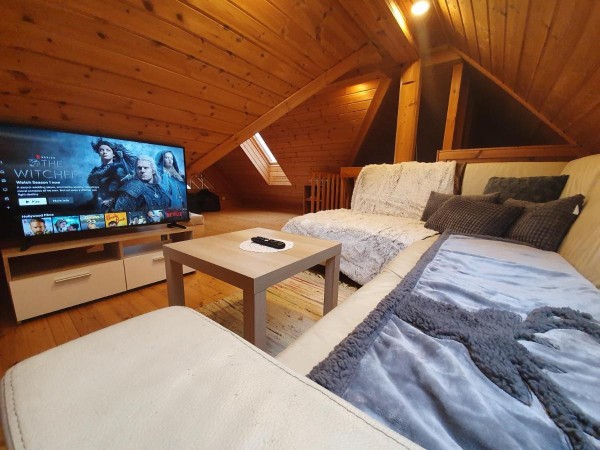 Cosy Spacious Wooden Chalet Na Hrib Stiska Vas Exterior foto